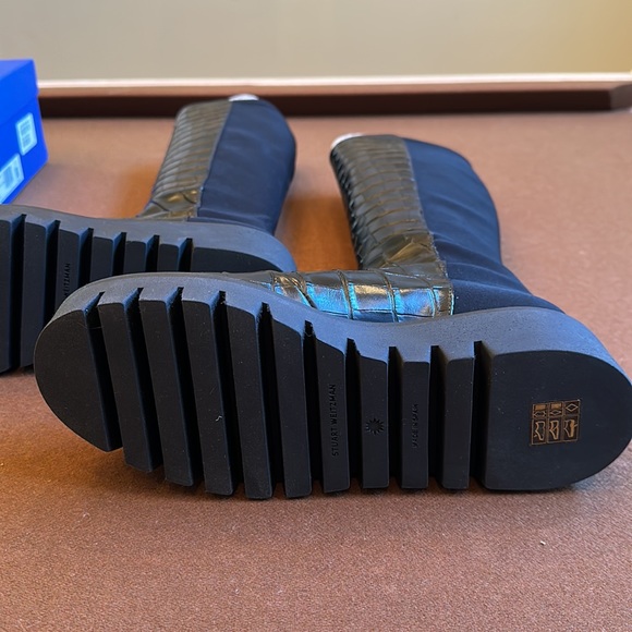 Stuart Weitzman, chalet, lug, sole, knee, high crock, embossed boot, never worn - Picture 3 of 6